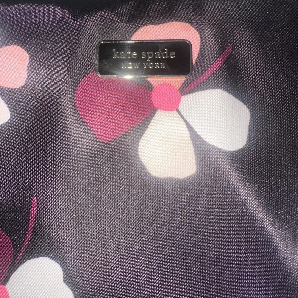 Kate Spade Pink and White Floral Laptop Sleeve- NWOT